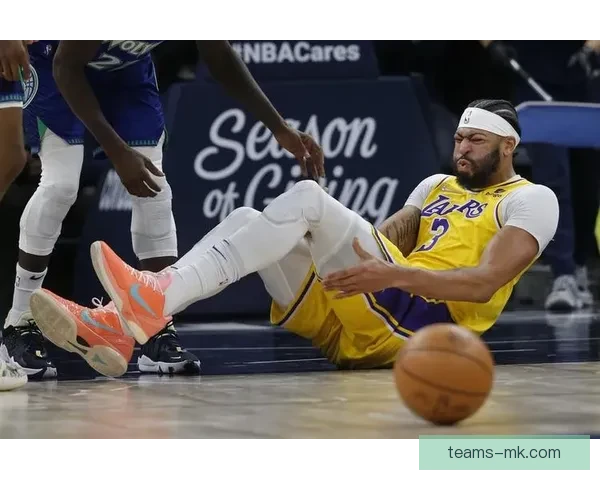 浓眉左手韧带恢复顺利获准进行轻度对抗训练全面复出稳步推进